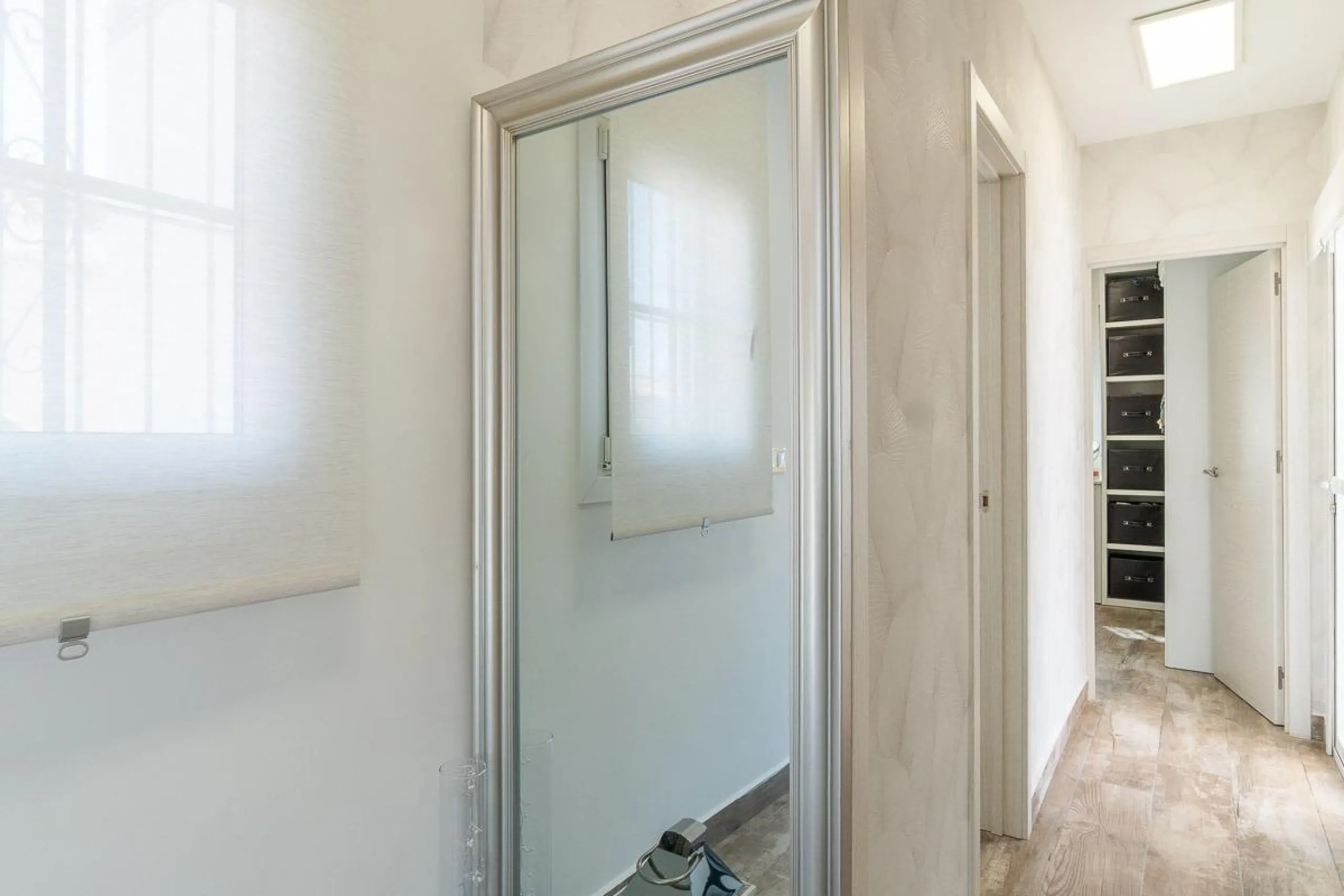 Villa independiente reformada con apartamento independiente y piscina privada en Villamartín