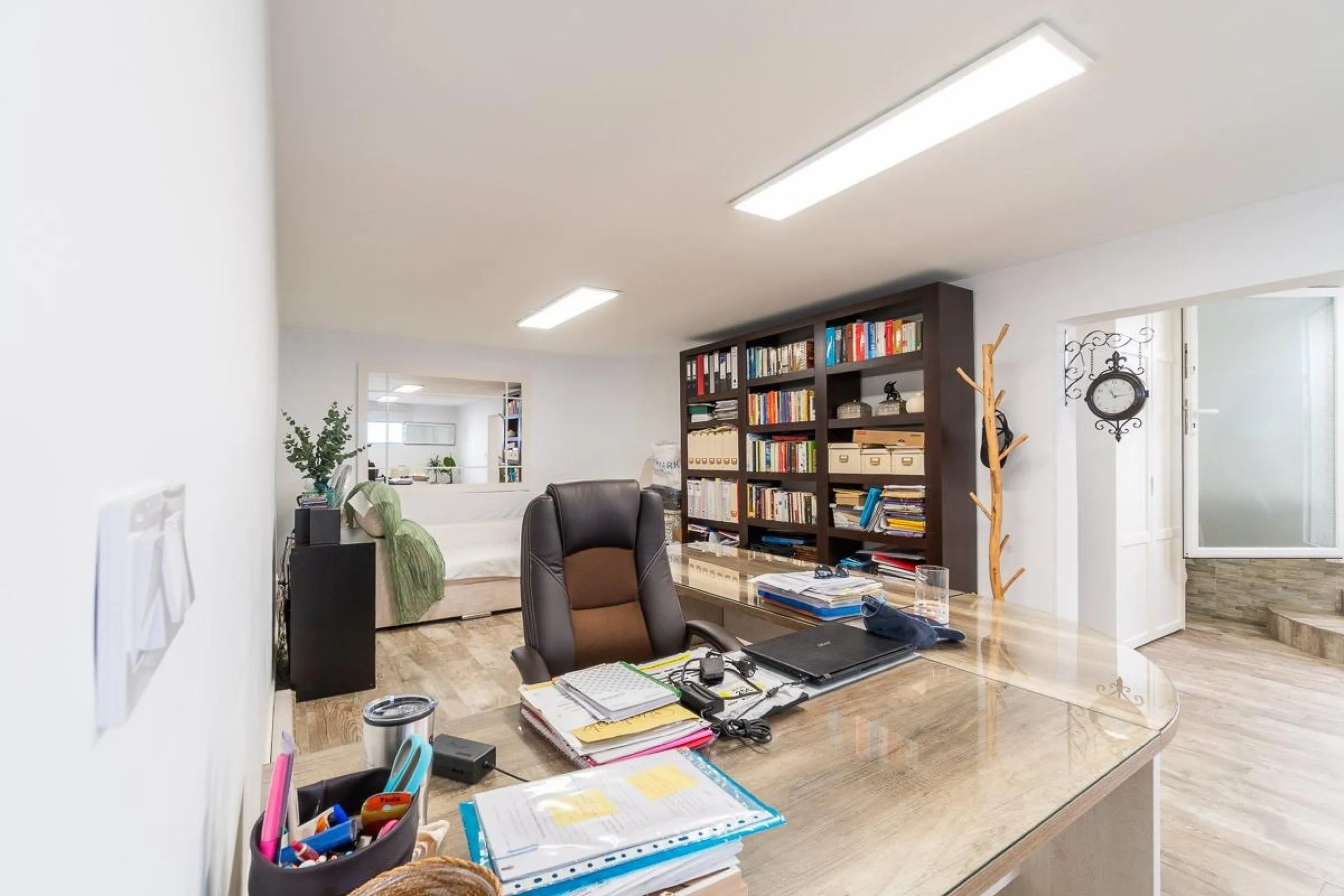 Villa independiente reformada con apartamento independiente y piscina privada en Villamartín