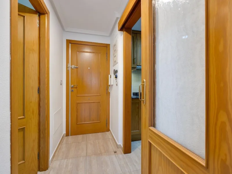Cozy 2 Bed Apartments in Torrevieja with parking and communal pool