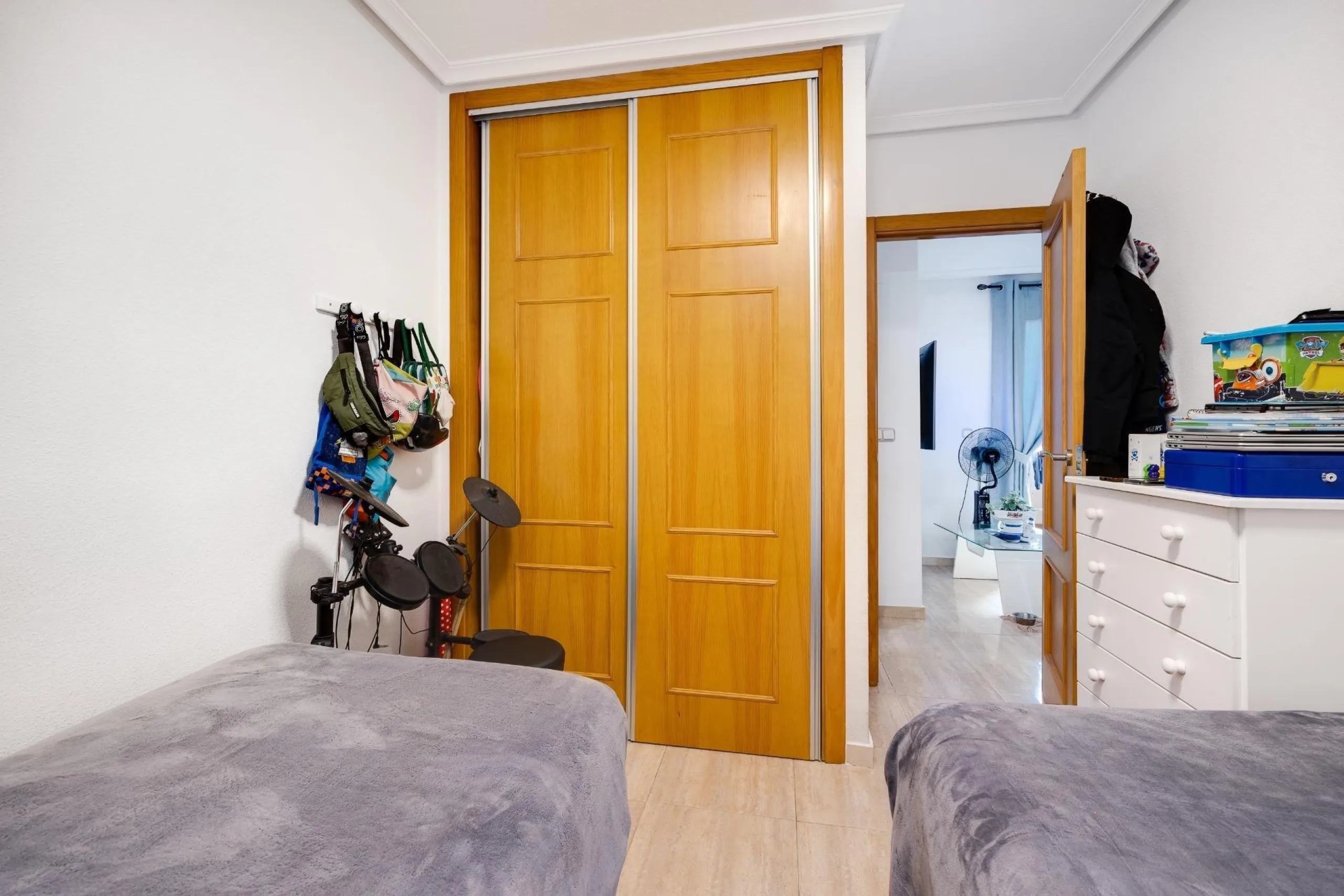 Cozy 2 Bed Apartments in Torrevieja with parking and communal pool