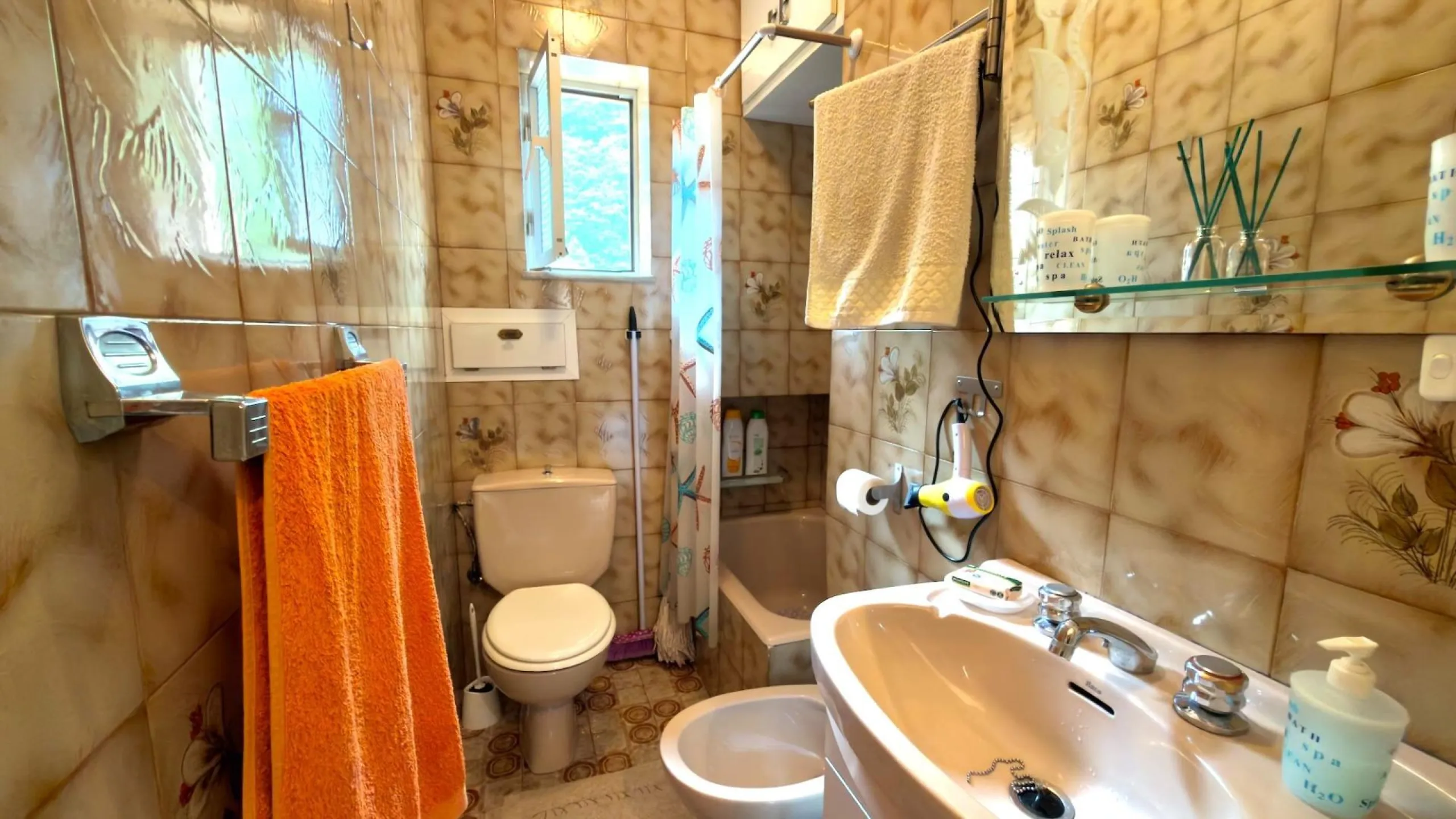 Piso luminoso de 2 dormitorios en Rioturbio (Mieres) – Ideal para entrar a vivir o invertir