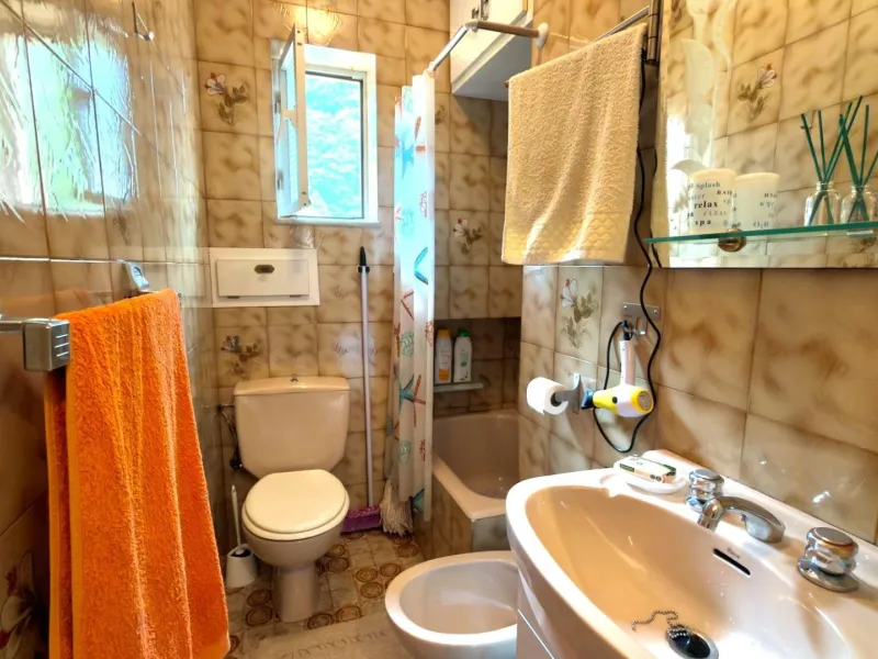 Piso luminoso de 2 dormitorios en Rioturbio (Mieres) – Ideal para entrar a vivir o invertir