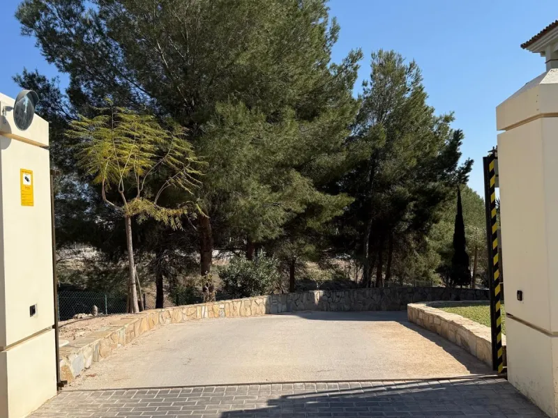 Impresionante Dúplex con Vistas Panorámicas al Mar en Bahía Golf, Finestrat
