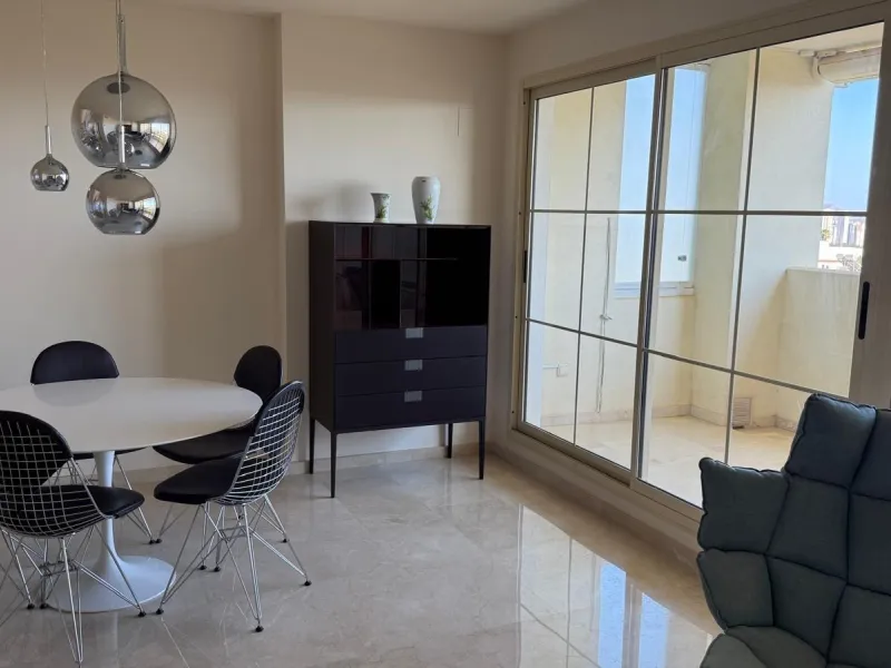Impresionante Dúplex con Vistas Panorámicas al Mar en Bahía Golf, Finestrat