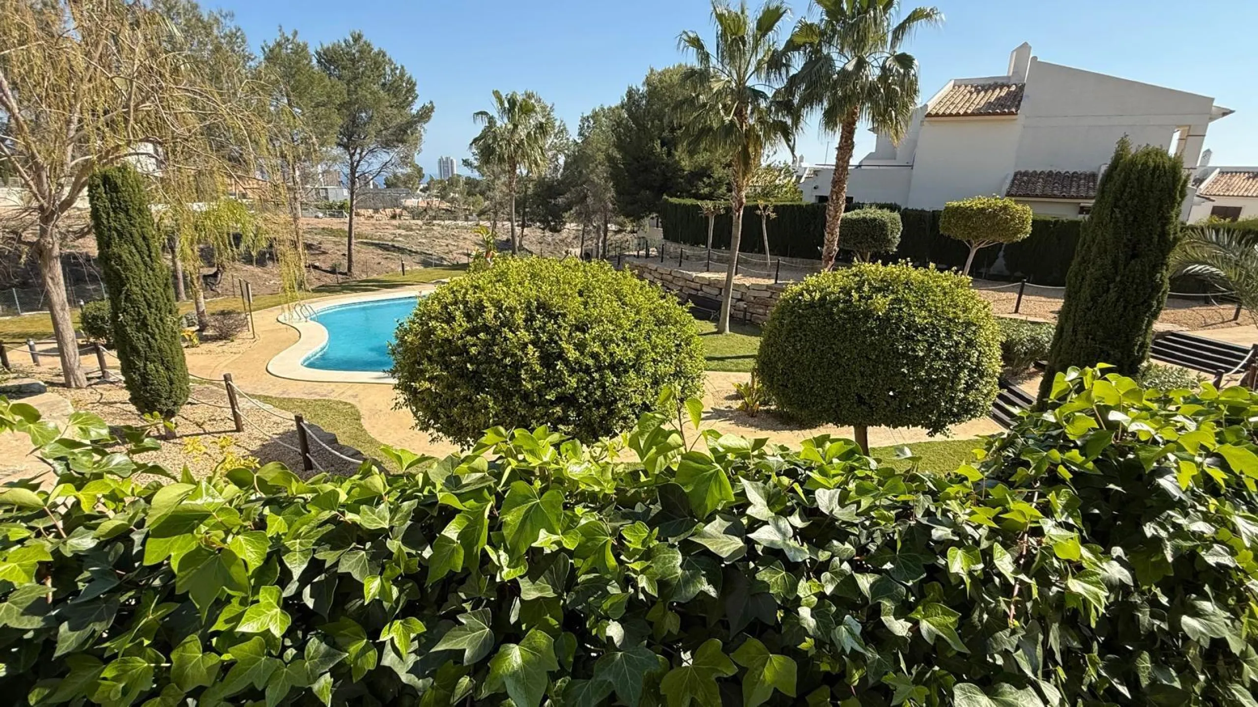 Impresionante Dúplex con Vistas Panorámicas al Mar en Bahía Golf, Finestrat