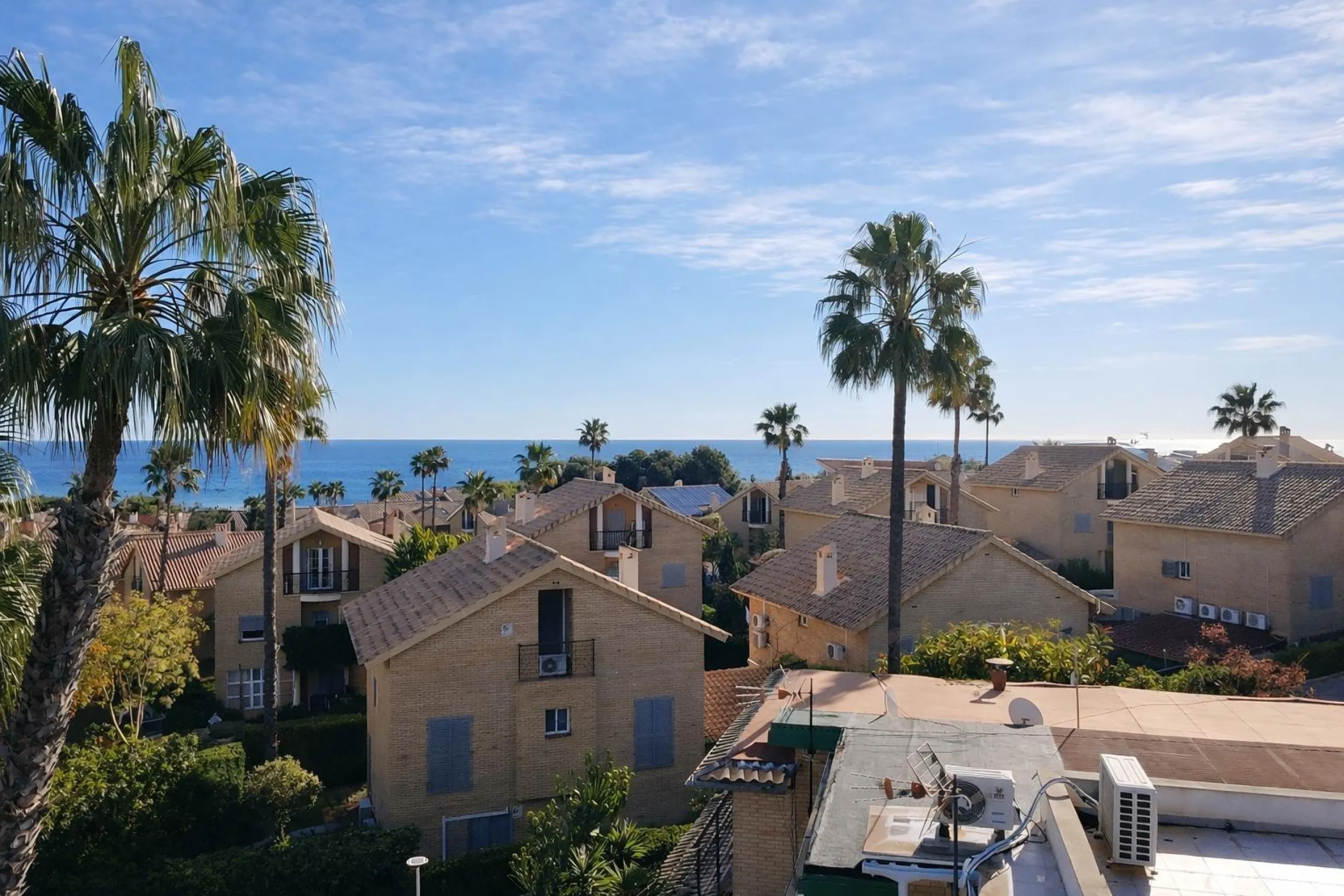 Chalet adosado en venta en Calle del Albatros - San Juan Playa (Cabo Huertas) 4 habitaciones