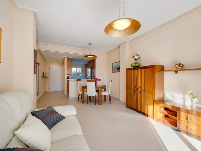 STUNNING GROUND FLOOR APARTMENT IN VISTA AZUL XII