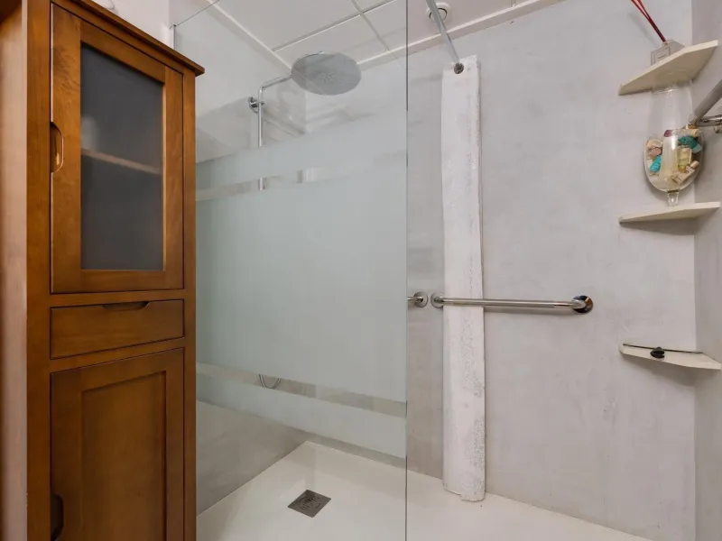 STUNNING GROUND FLOOR APARTMENT IN VISTA AZUL XII