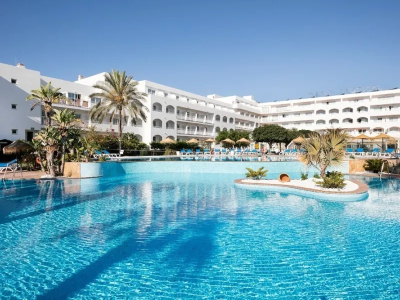Four-Star Hotel for Sale in the Canary Islands