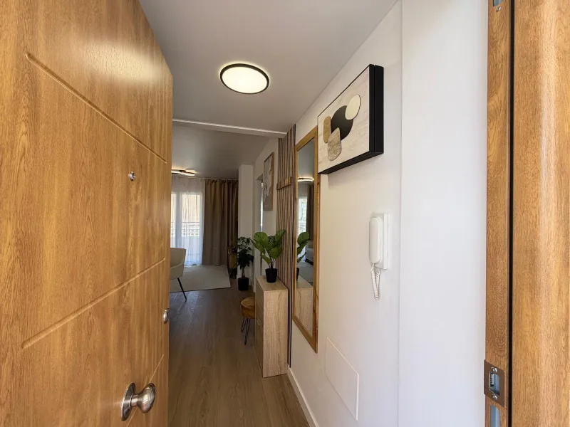 APARTAMENTO TOTALMENTE REFORMADO CON PISCINA EN NUEVA TORREVIEJA. 2 DORM. 1 BAÑO. CON SUPERFICIE DE 54 M2.