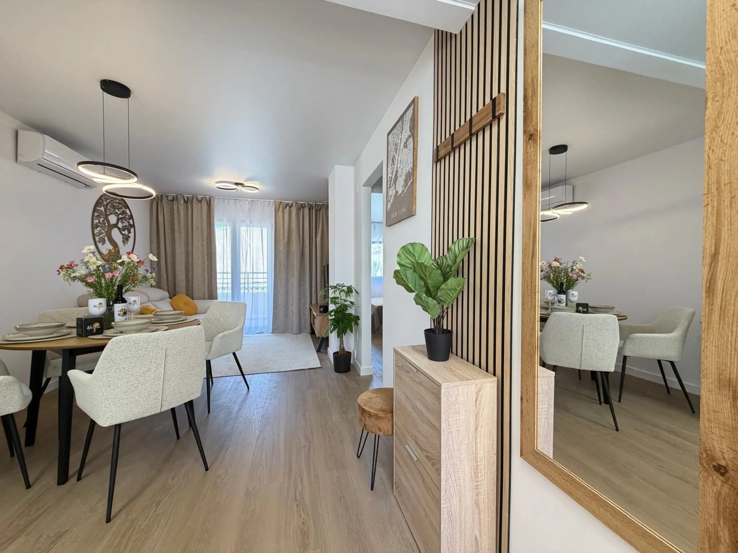 APARTAMENTO TOTALMENTE REFORMADO CON PISCINA EN NUEVA TORREVIEJA. 2 DORM. 1 BAÑO. CON SUPERFICIE DE 54 M2.