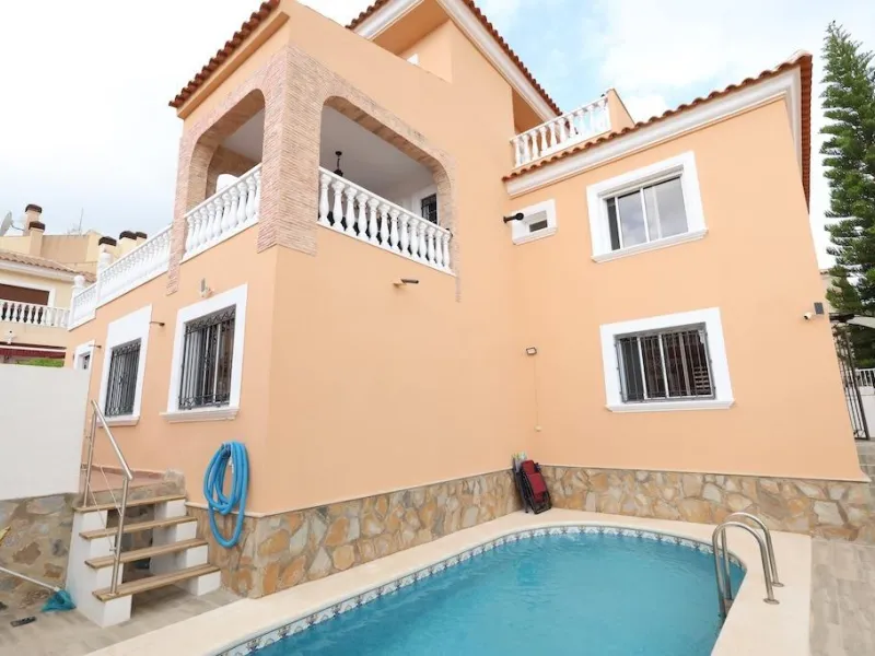 Detached villa in Blue Lagoon
