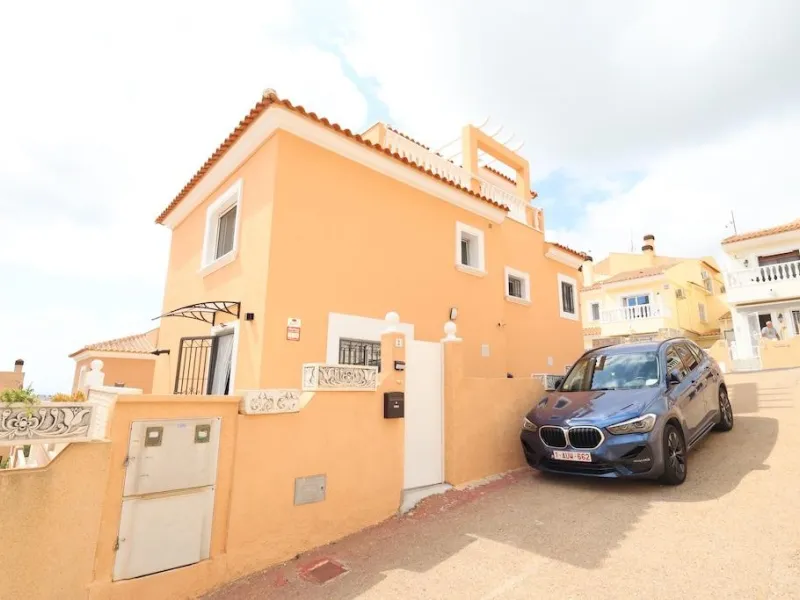 Detached villa in Blue Lagoon