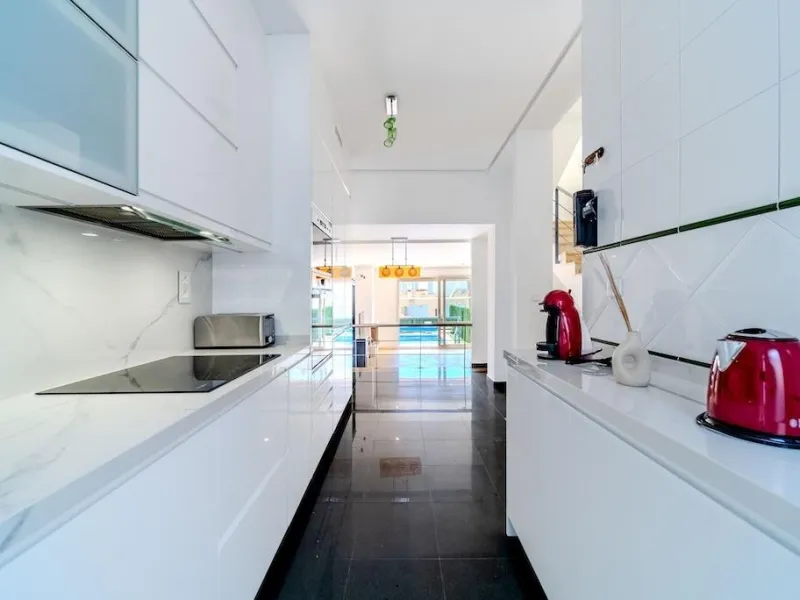 Aguamarina spacious property with a private pool and sea views, just 100 metres from the beach