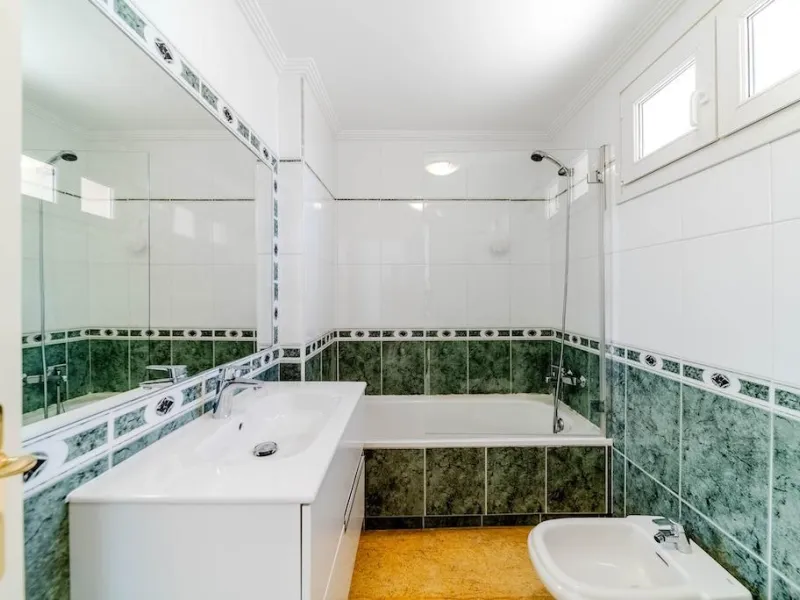 Aguamarina spacious property with a private pool and sea views, just 100 metres from the beach