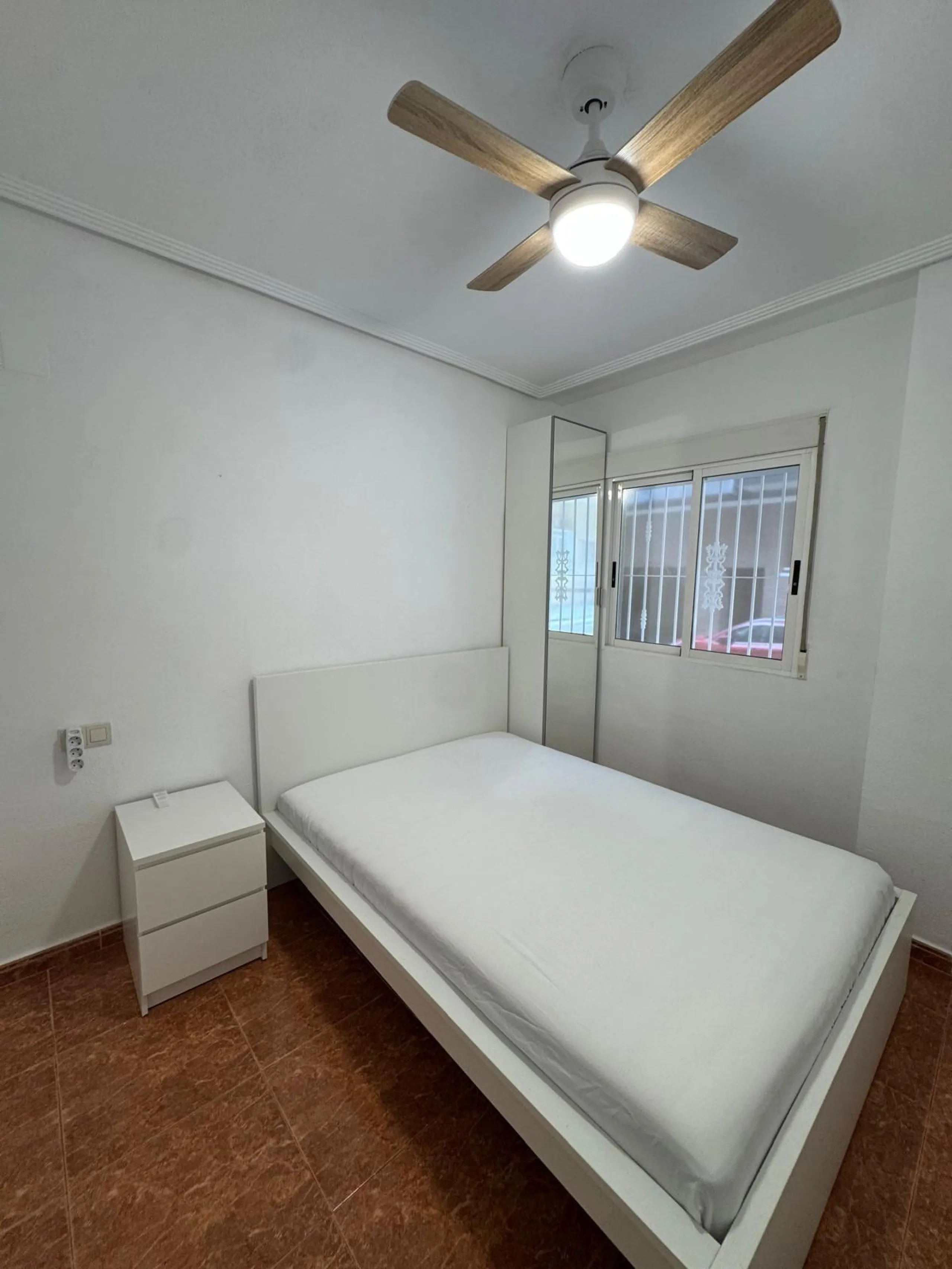 Moderno Apartamento Reformado en el Corazón de Torrevieja