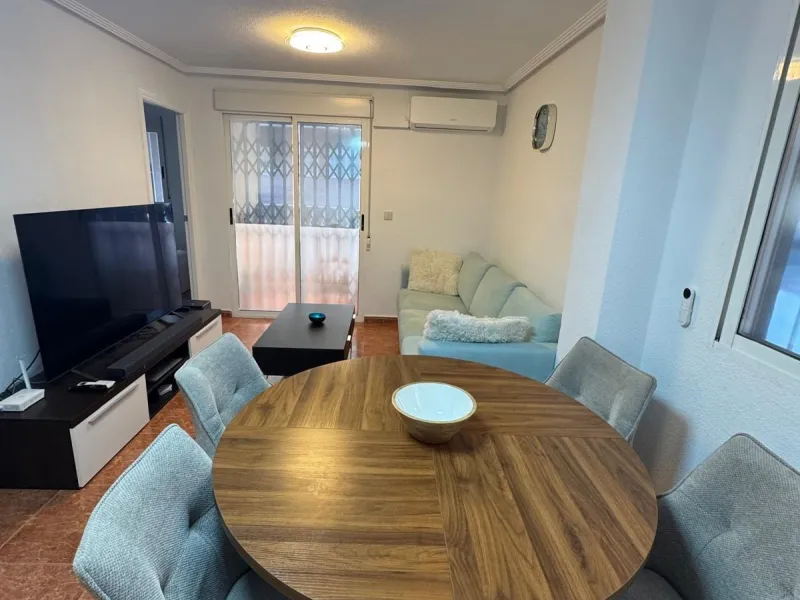 Moderno Apartamento Reformado en el Corazón de Torrevieja