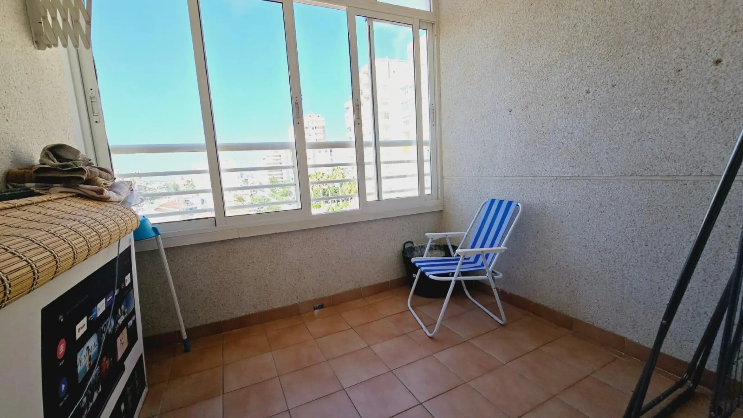 VIVIENDA DE 2 HABITACIONES EN PLANTA 4 CON PISCINA Y VISTAS DESPEJADAS