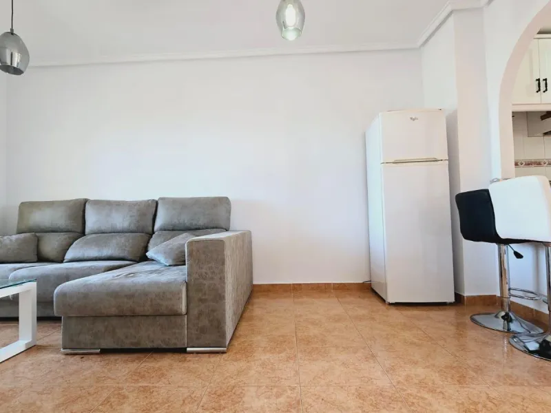 VIVIENDA DE 2 HABITACIONES EN PLANTA 4 CON PISCINA Y VISTAS DESPEJADAS
