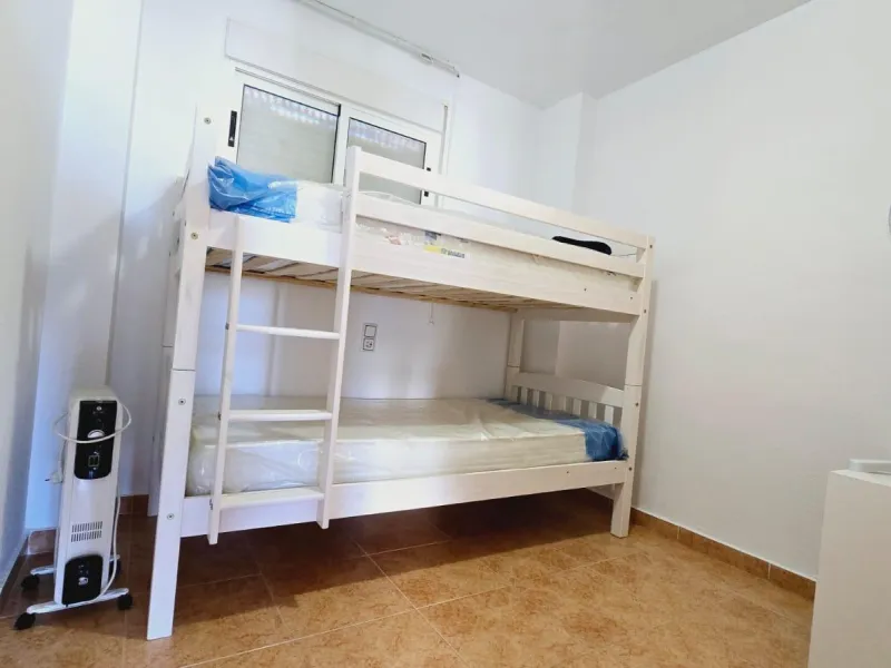 VIVIENDA DE 2 HABITACIONES EN PLANTA 4 CON PISCINA Y VISTAS DESPEJADAS