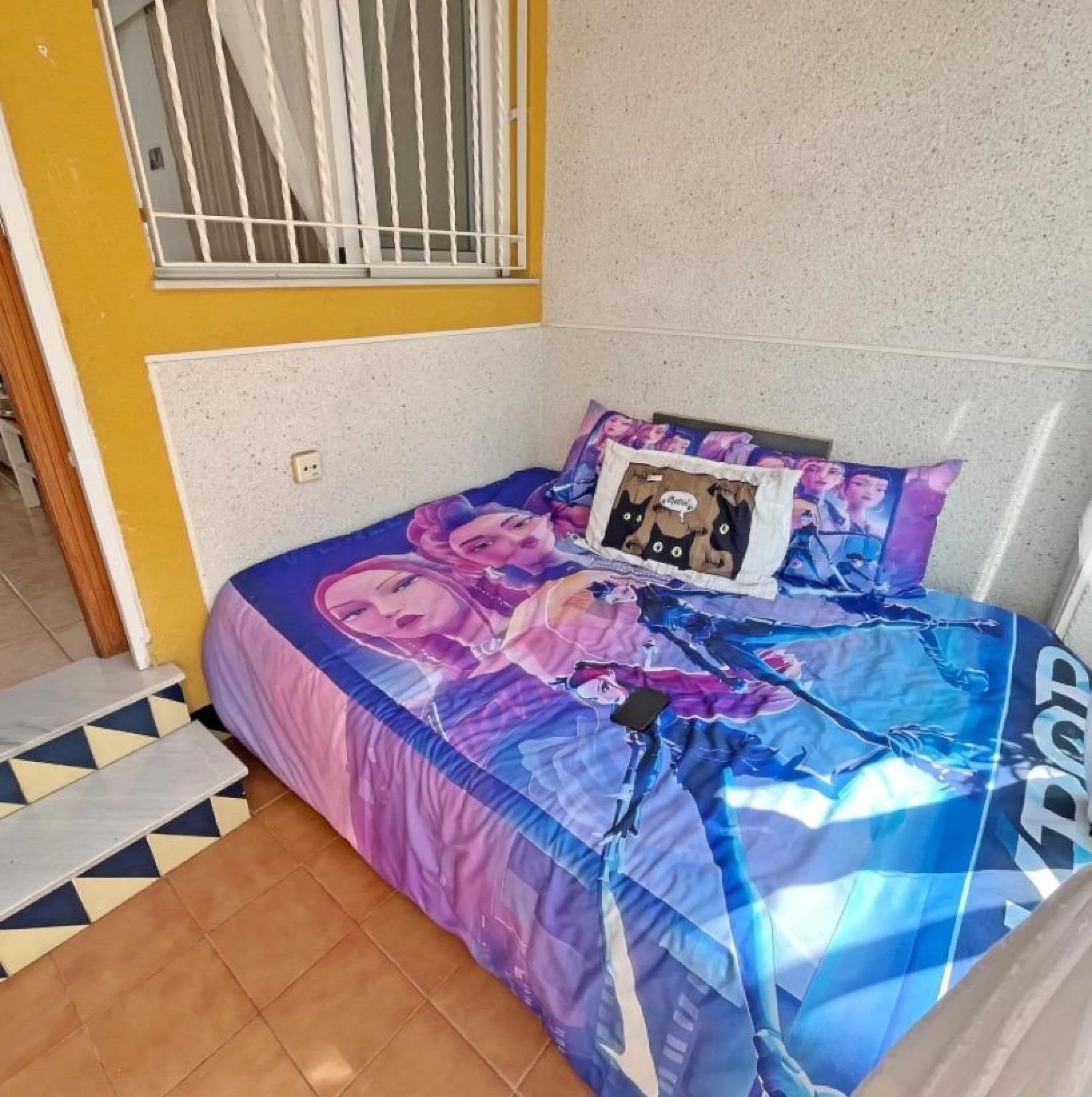 Bungalow bajo en Guardamar : 2 hab, 1 baño, piscina.