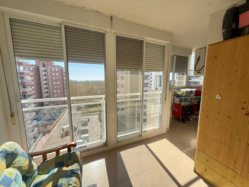 ESPACIOSA VIVIENDA DE 2 HABITACIONES Y 2 BAÑOS + PISCINA EN GUARDAMAR