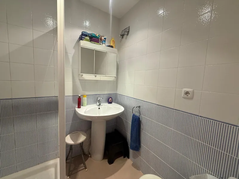 ESPACIOSA VIVIENDA DE 2 HABITACIONES Y 2 BAÑOS + PISCINA EN GUARDAMAR