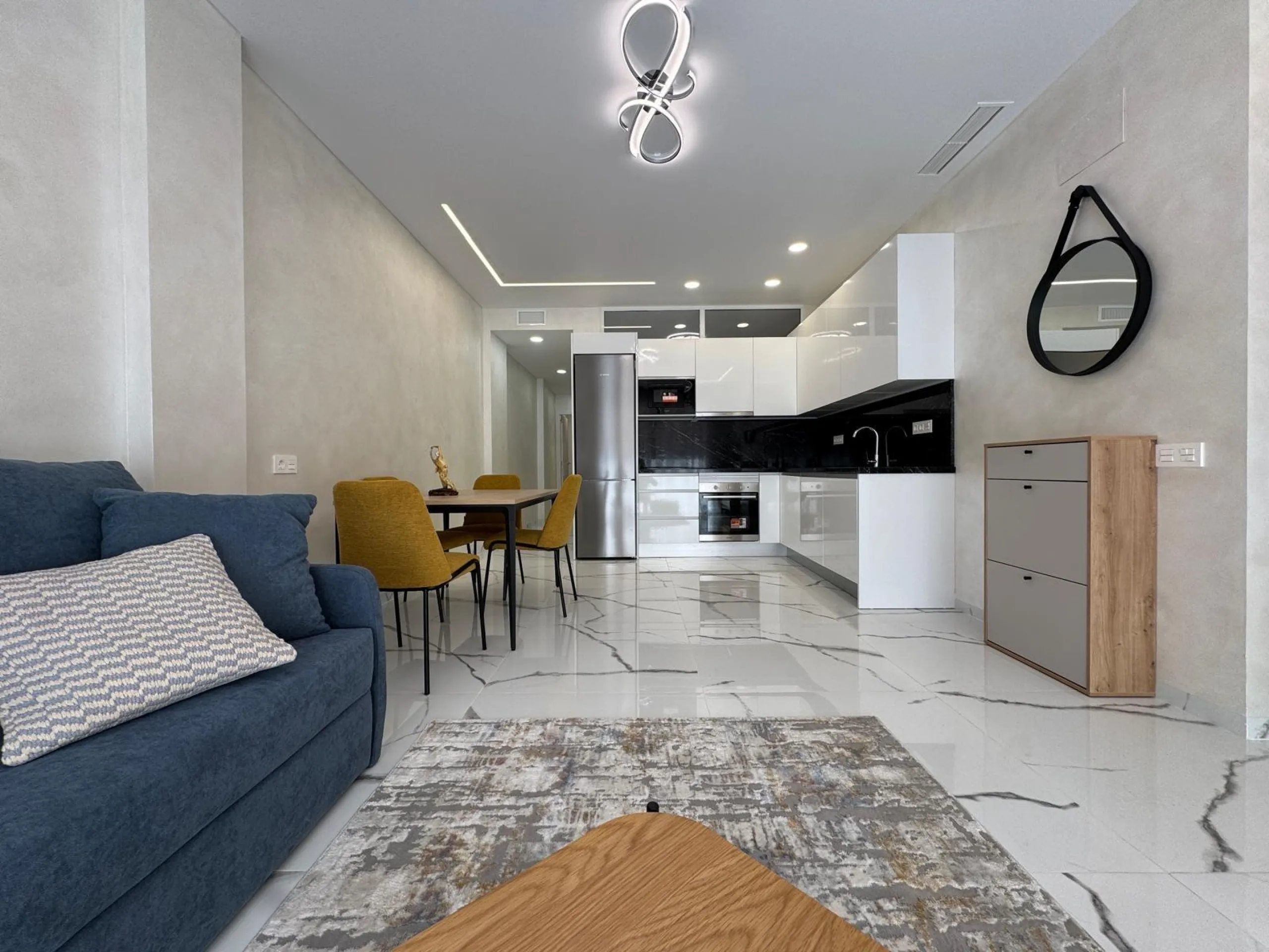 TOTALLY REFURBISHED APARTMENT 50 METERS FROM PLAYA DEL CURA. 2 BEDROOMS. 2 BATHROOMS. BUILT AREA 67 M2.