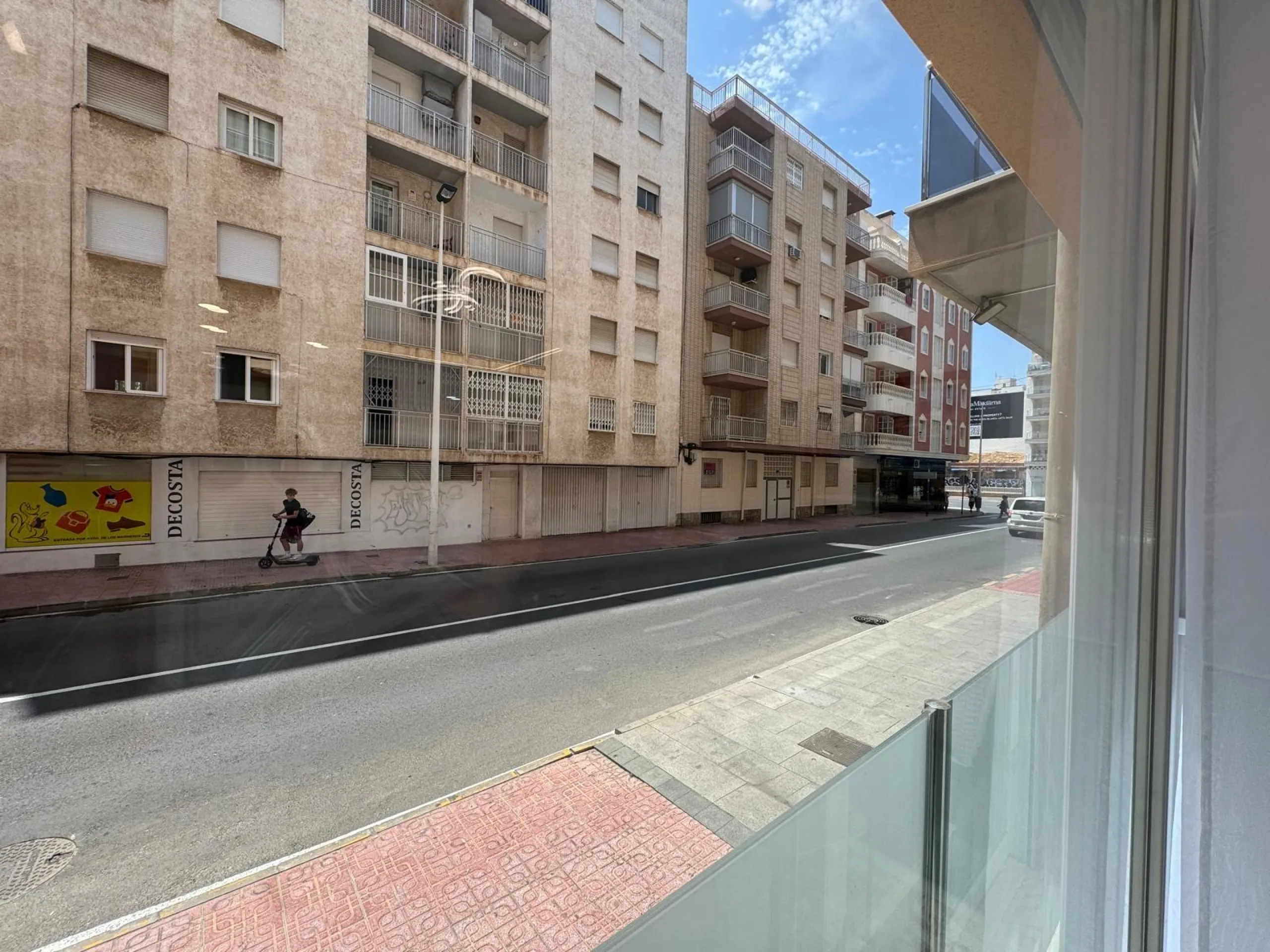TOTALLY REFURBISHED APARTMENT 50 METERS FROM PLAYA DEL CURA. 2 BEDROOMS. 2 BATHROOMS. BUILT AREA 67 M2.