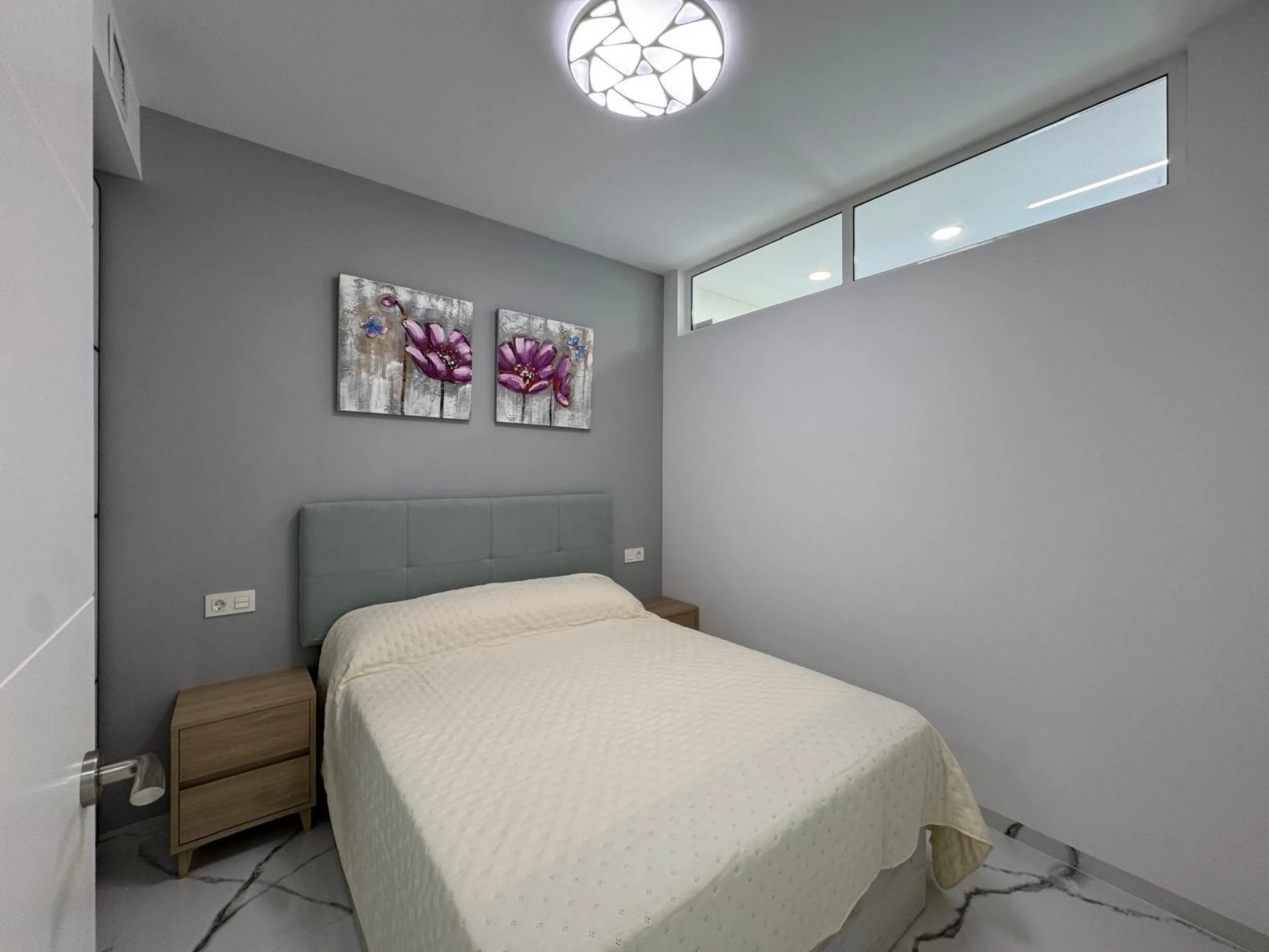TOTALLY REFURBISHED APARTMENT 50 METERS FROM PLAYA DEL CURA. 2 BEDROOMS. 2 BATHROOMS. BUILT AREA 67 M2.