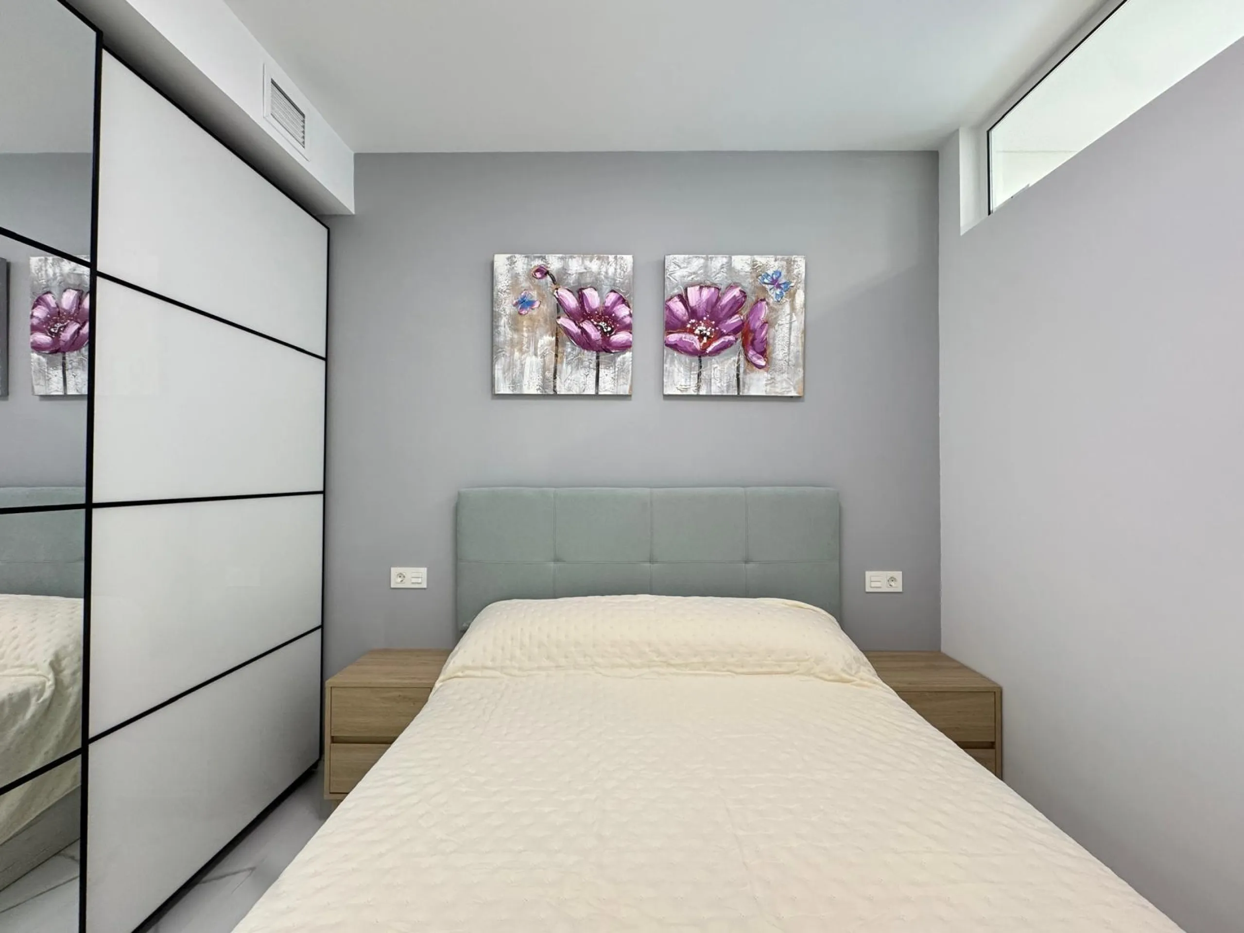 TOTALLY REFURBISHED APARTMENT 50 METERS FROM PLAYA DEL CURA. 2 BEDROOMS. 2 BATHROOMS. BUILT AREA 67 M2.