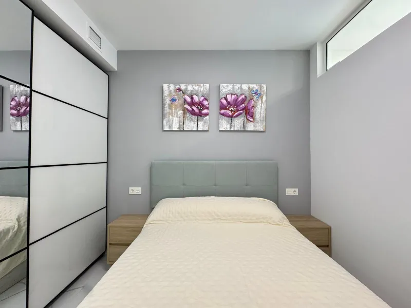 TOTALLY REFURBISHED APARTMENT 50 METERS FROM PLAYA DEL CURA. 2 BEDROOMS. 2 BATHROOMS. BUILT AREA 67 M2.