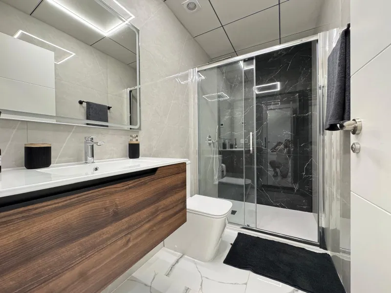 TOTALLY REFURBISHED APARTMENT 50 METERS FROM PLAYA DEL CURA. 2 BEDROOMS. 2 BATHROOMS. BUILT AREA 67 M2.