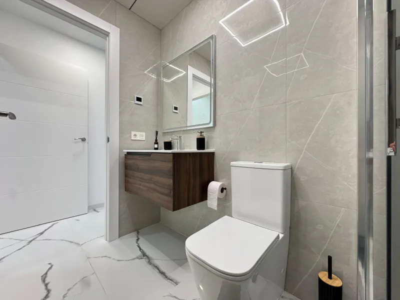 TOTALLY REFURBISHED APARTMENT 50 METERS FROM PLAYA DEL CURA. 2 BEDROOMS. 2 BATHROOMS. BUILT AREA 67 M2.