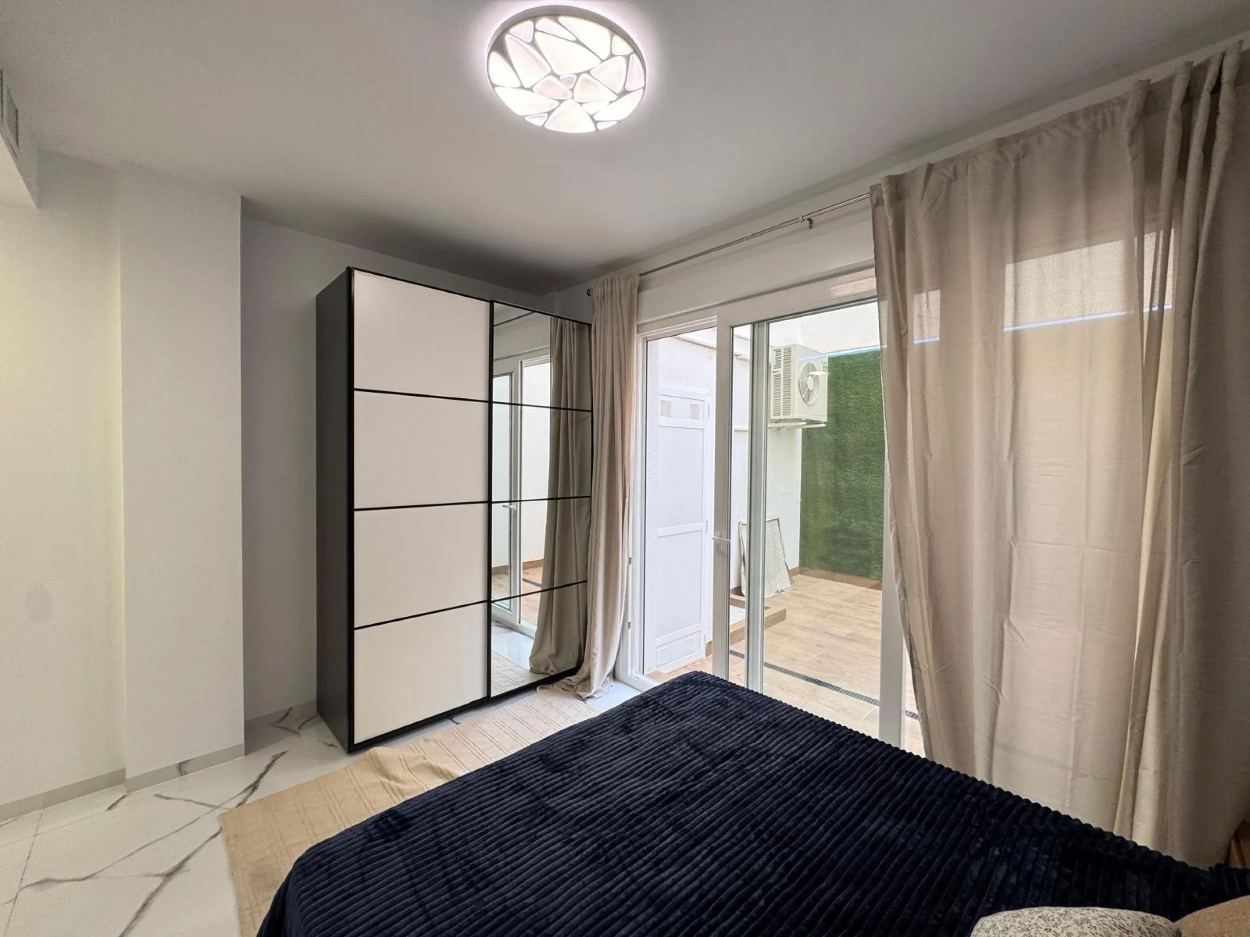 TOTALLY REFURBISHED APARTMENT 50 METERS FROM PLAYA DEL CURA. 2 BEDROOMS. 2 BATHROOMS. BUILT AREA 67 M2.