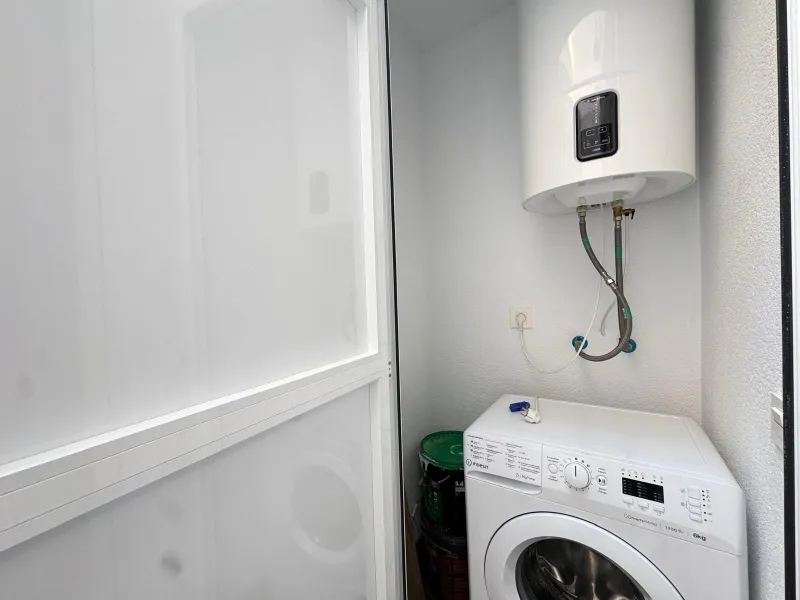 TOTALMENTE REFORMADO APARTAMENTO A 50 METROS DE PLAYA DEL CURA. 2 DORM. 2 BAÑOS. SUPERFICIE CONSTRUIDA 67 M2.