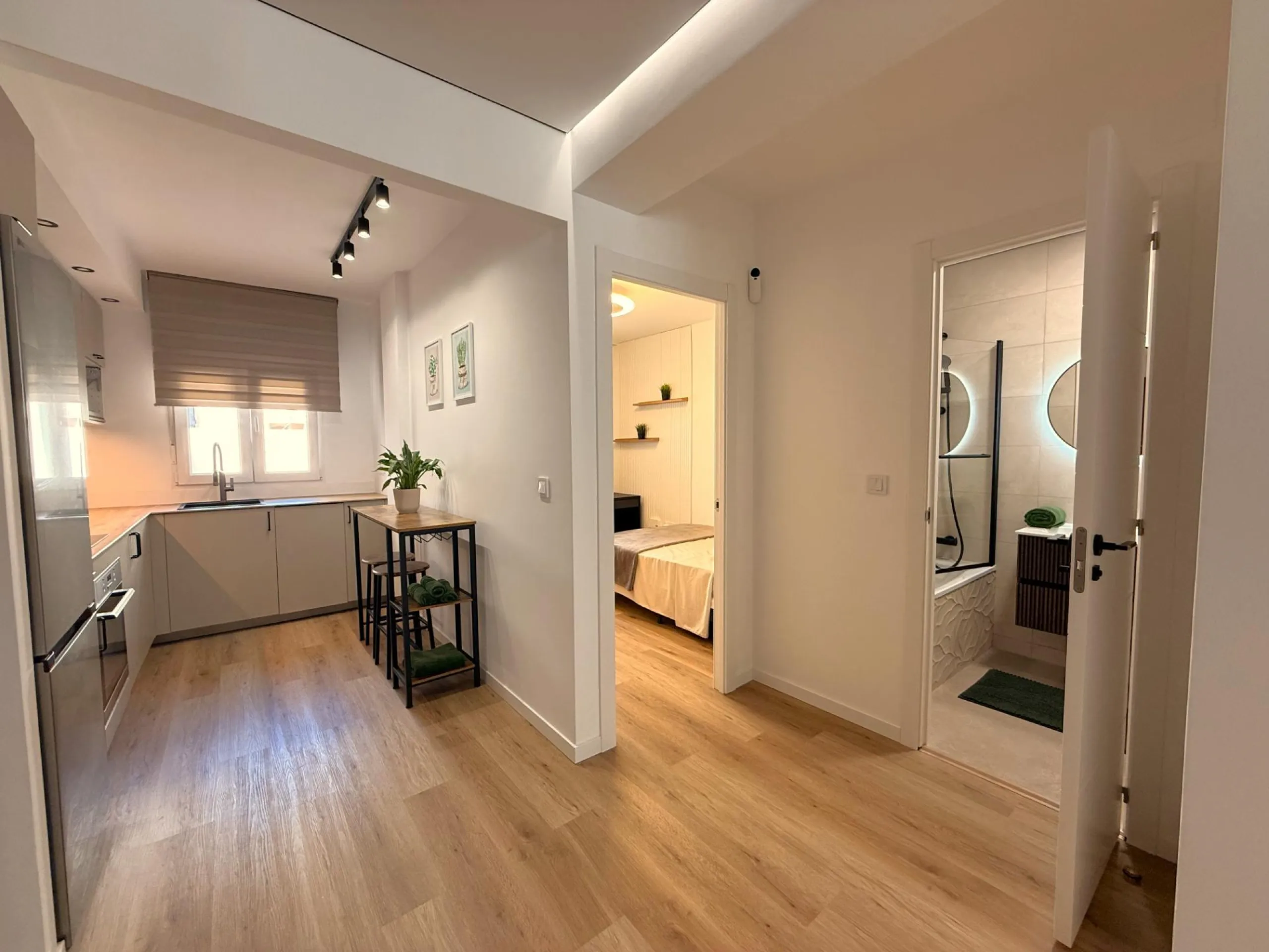 Apartamento completamente renovado cerca de la playa Los Locos y Del Cura
