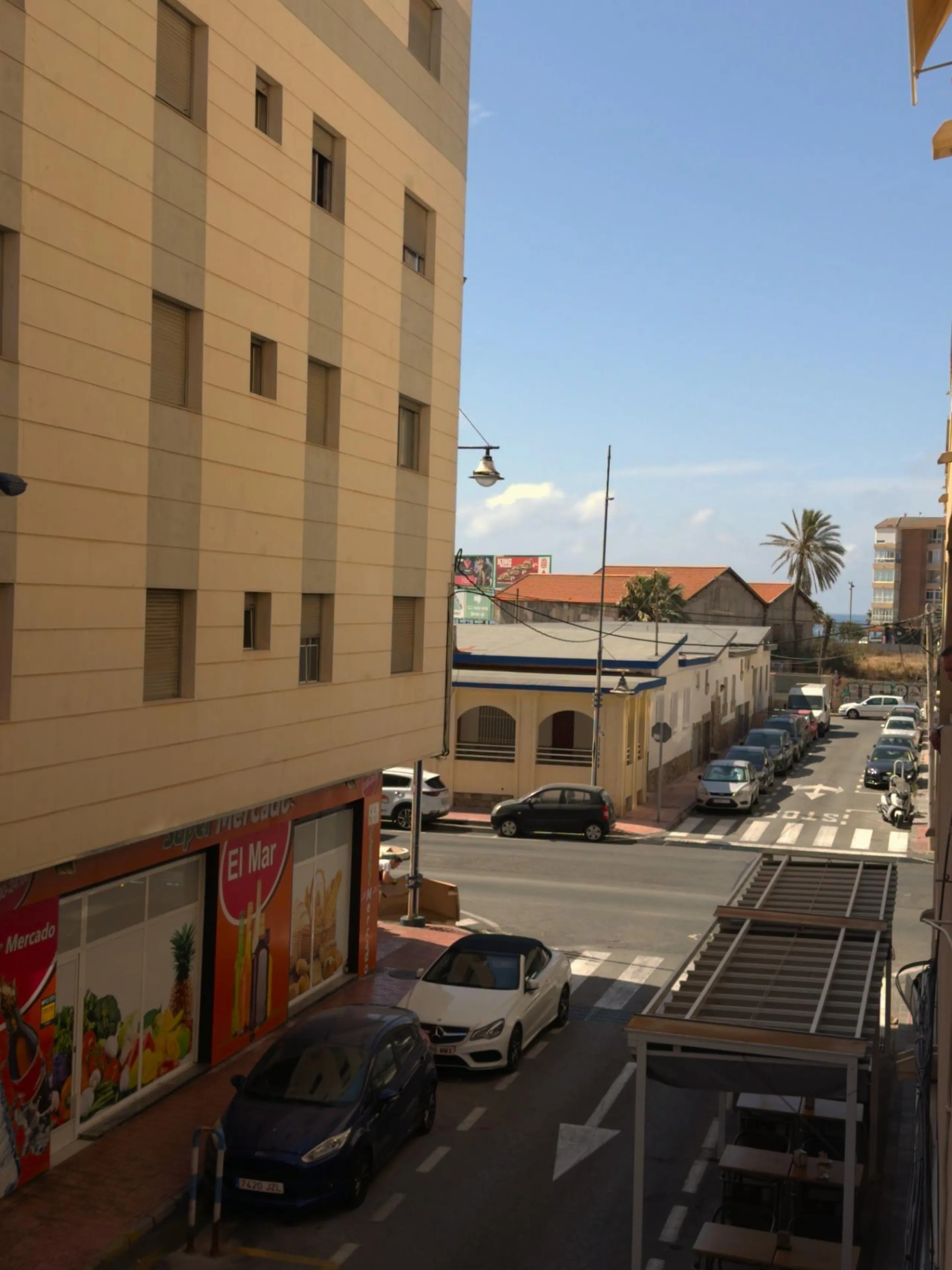 Apartamento completamente renovado cerca de la playa Los Locos y Del Cura