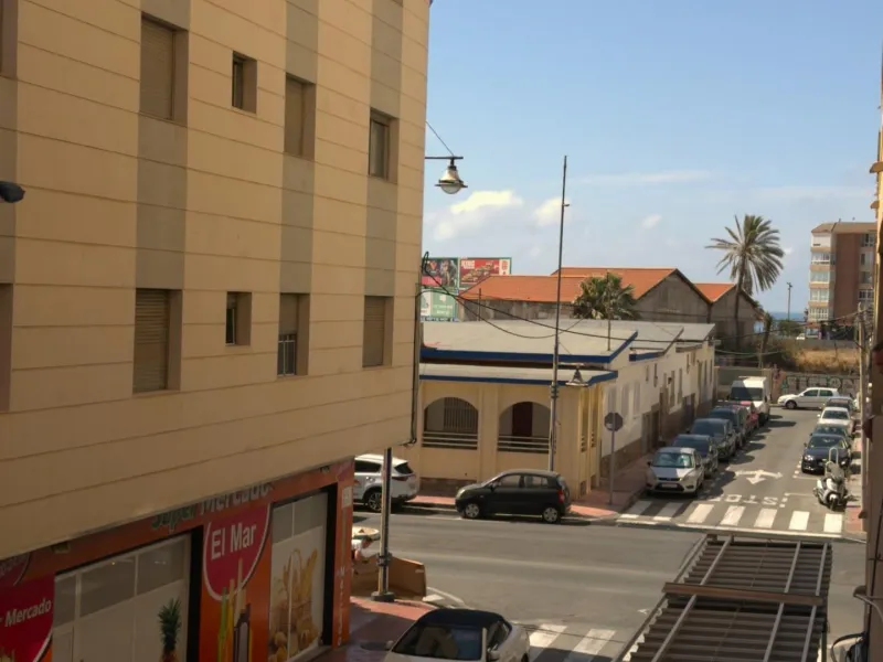 Apartamento completamente renovado cerca de la playa Los Locos y Del Cura