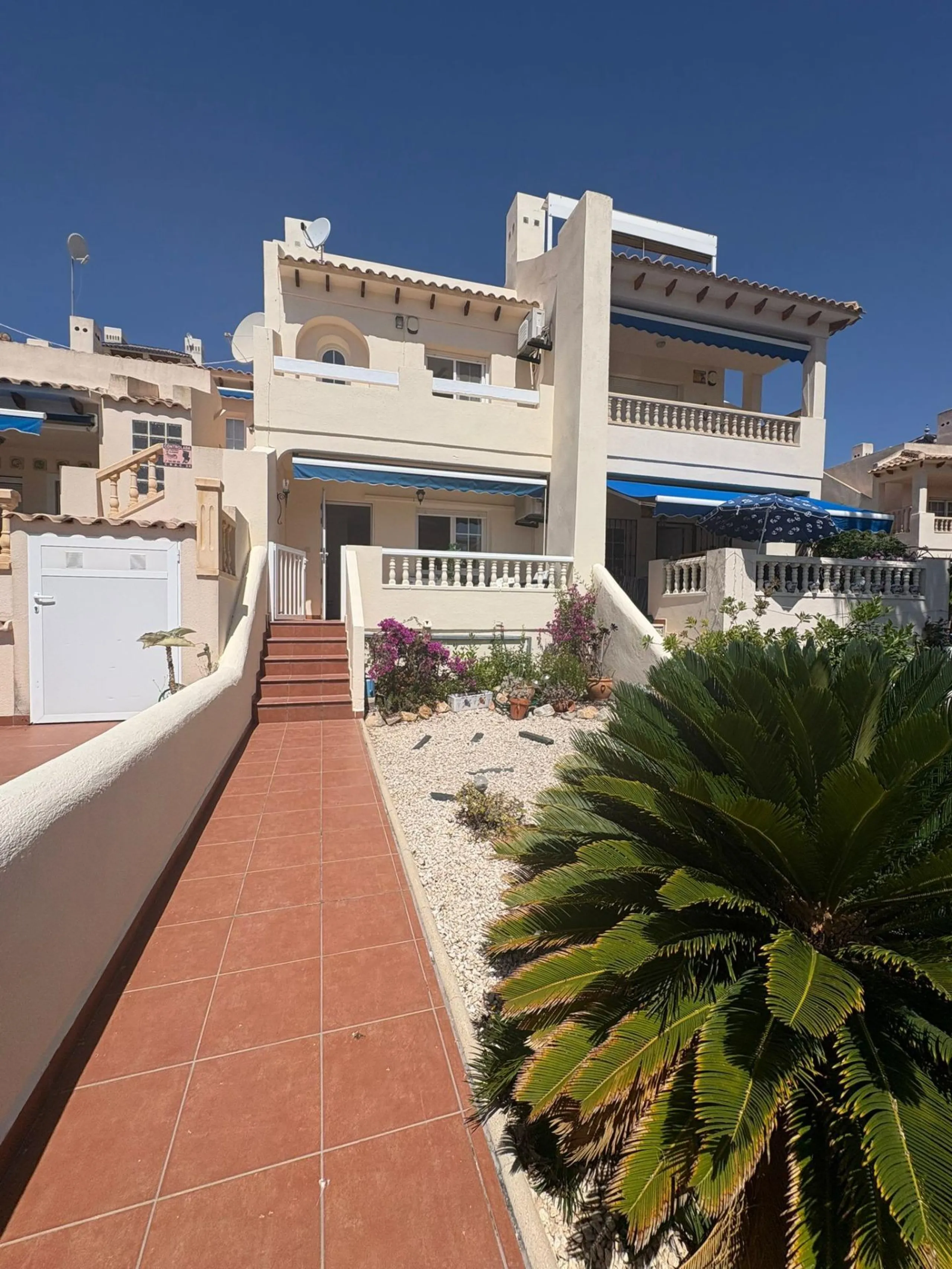 Charming Duplex in Las Ramblas, Orihuela Costa - Ideal for Living