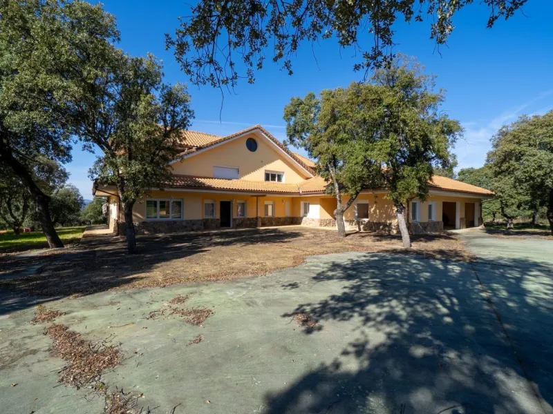 A UNIQUE ESTATE IN THE SIERRA DE GUADARRAMA NATIONAL PARK, MADRID