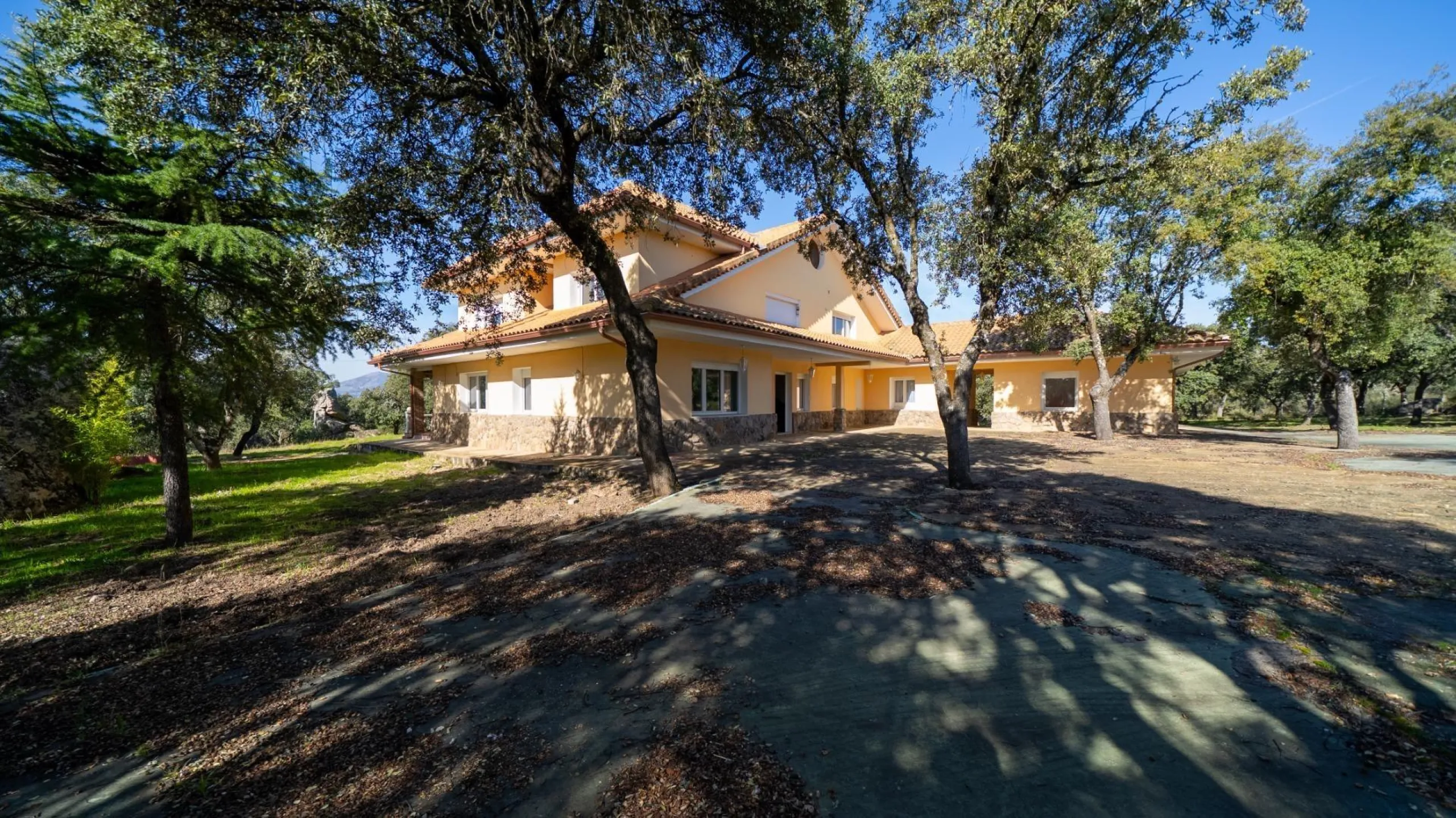 A UNIQUE ESTATE IN THE SIERRA DE GUADARRAMA NATIONAL PARK, MADRID