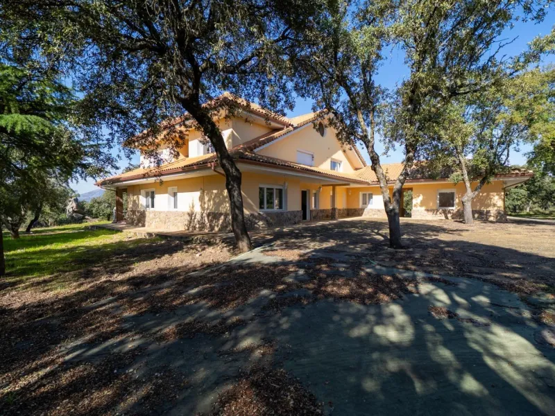 A UNIQUE ESTATE IN THE SIERRA DE GUADARRAMA NATIONAL PARK, MADRID
