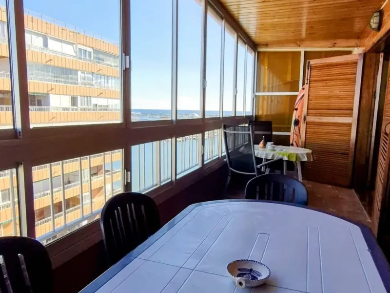 ¡SUPER PRECIO! APARTAMENTO EN PRIMERA LINEA DE PLAYA CON VISTAS AL MAR + PISCINA COMUNITARIA