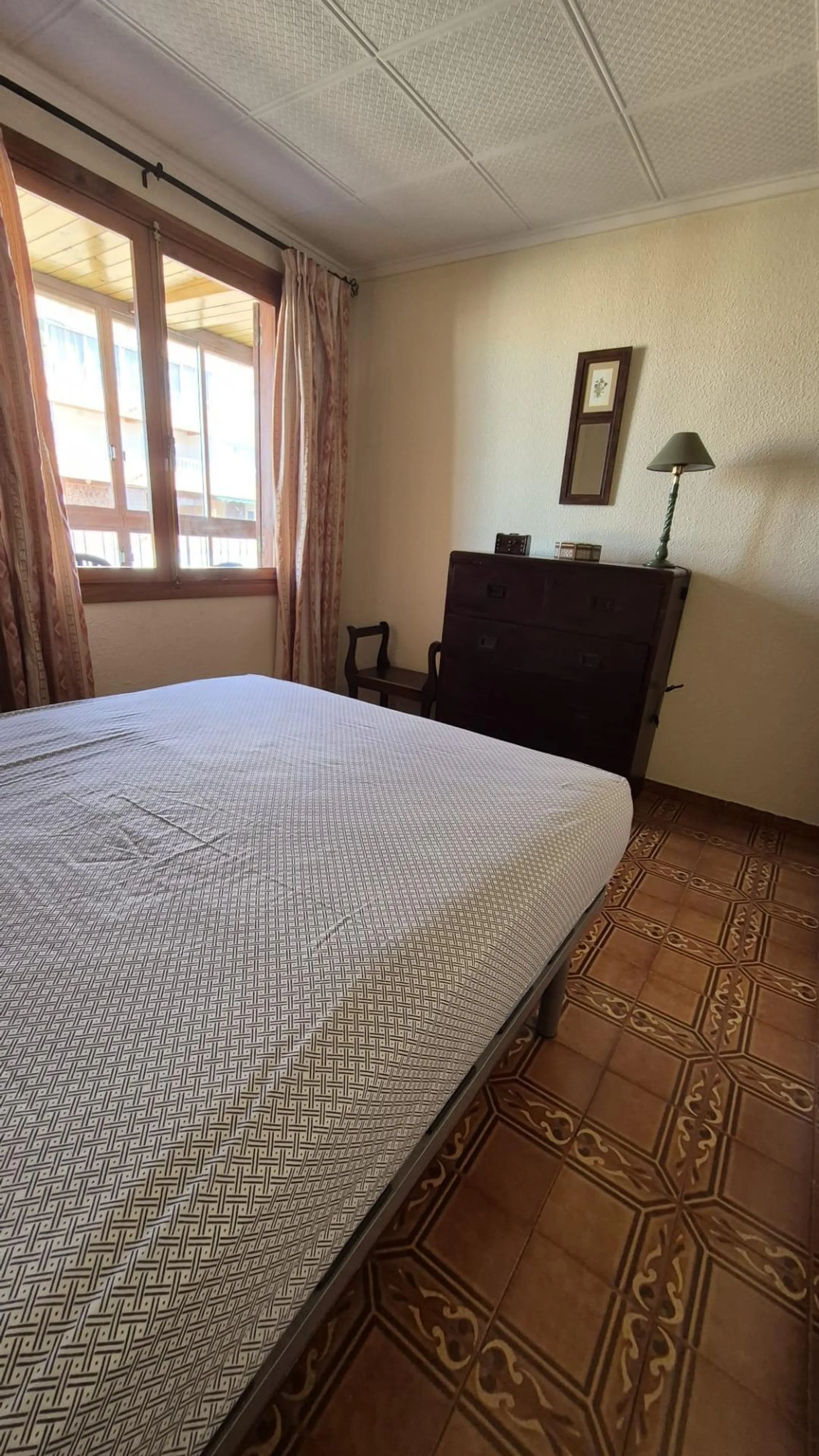 ¡SUPER PRECIO! APARTAMENTO EN PRIMERA LINEA DE PLAYA CON VISTAS AL MAR + PISCINA COMUNITARIA