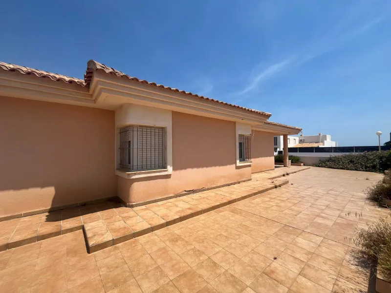 Exclusive Detached Villa Just 30 Metres from Bellavista Beach in La Manga del Mar Menor