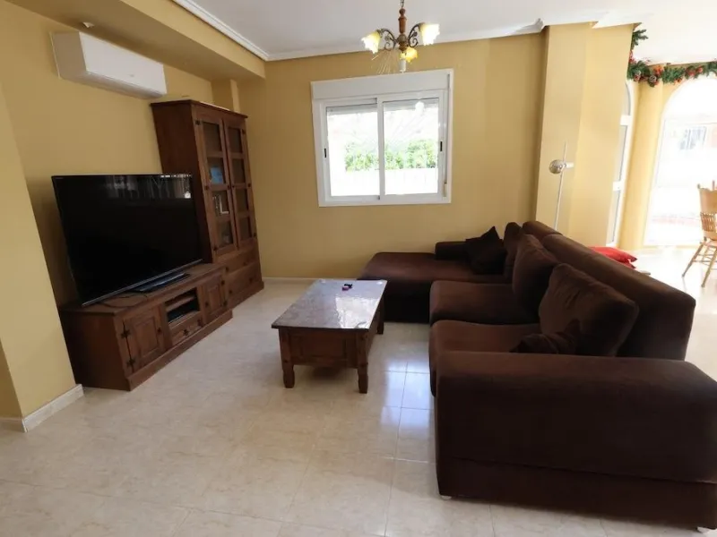 Ciudad Quesada, Residencial Elena – Corner townhouse directly facing the communal pool.