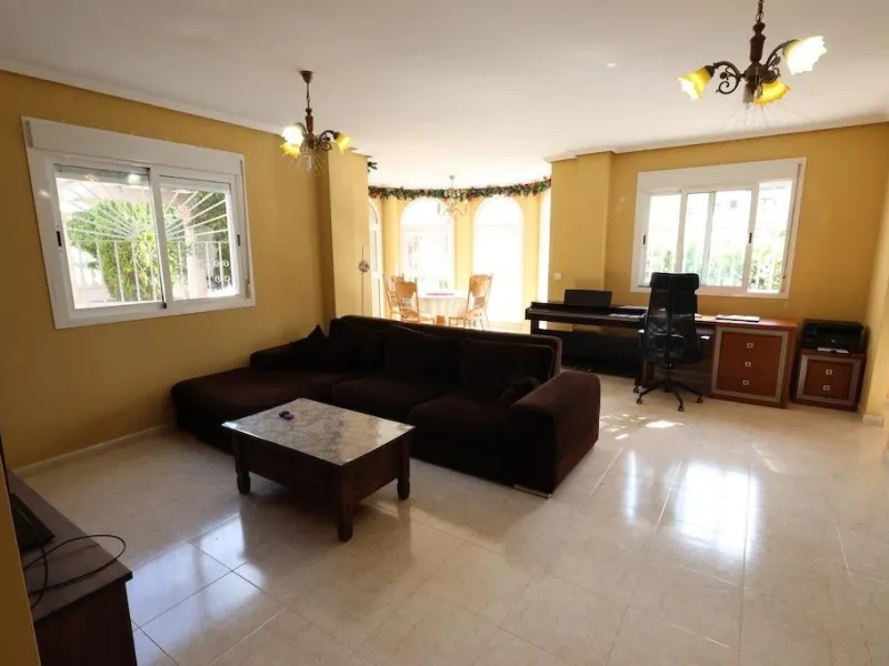 Ciudad Quesada, Residencial Elena – Corner townhouse directly facing the communal pool.