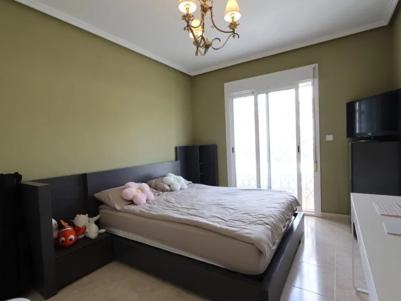Ciudad Quesada, Residencial Elena – Corner townhouse directly facing the communal pool.