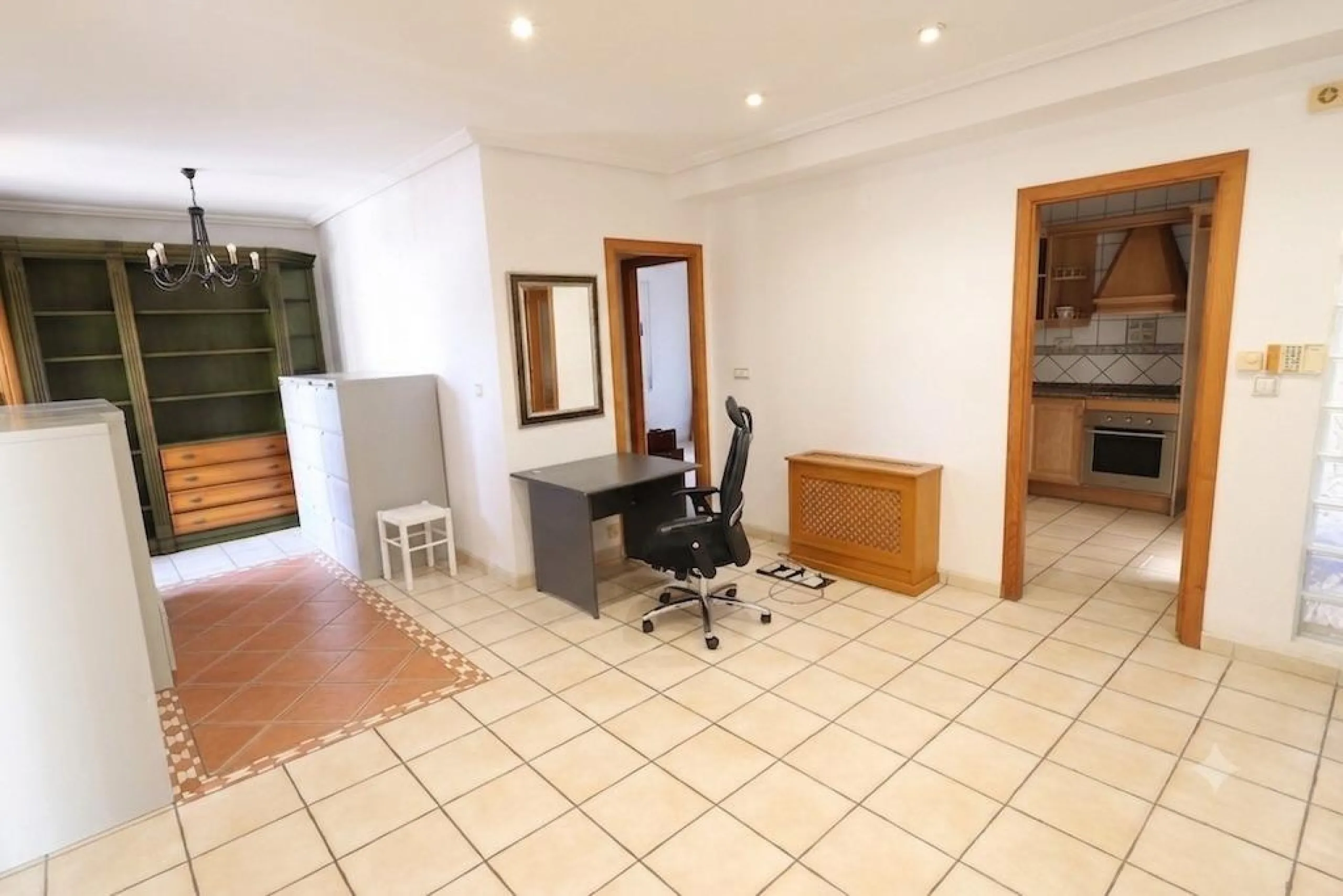 Corner townhouse in los Balcones